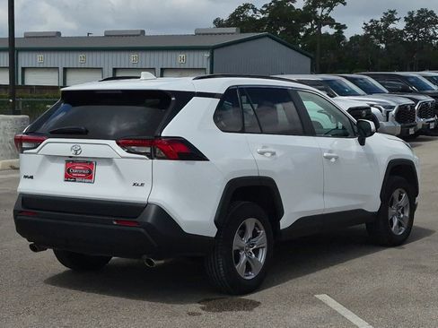 Certified 2025 Toyota RAV4 XLE FWD image 5
