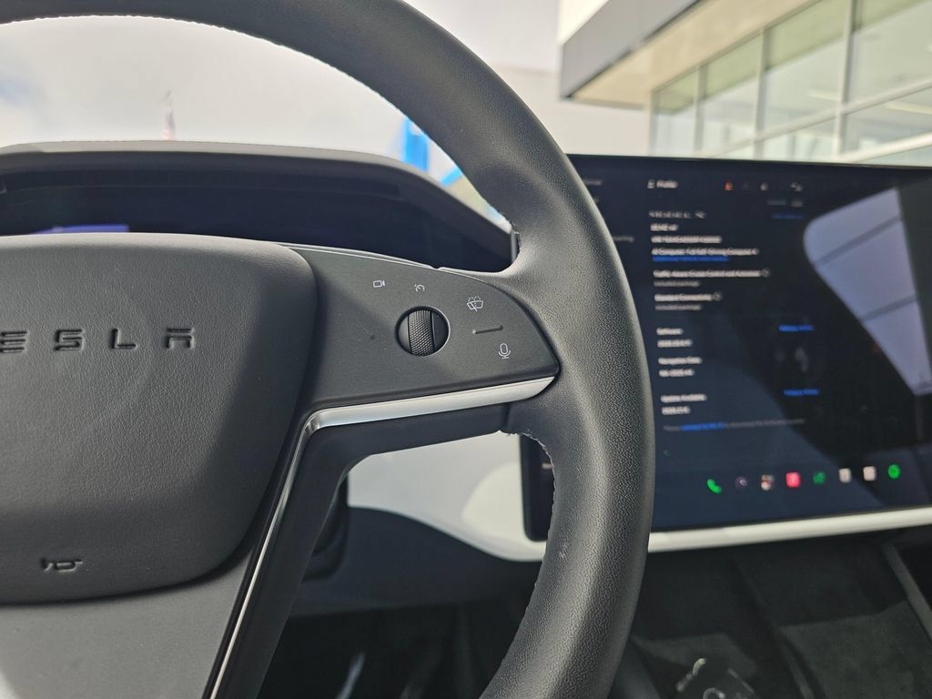 Used 2024 Tesla Model X AWD/4WD image 35