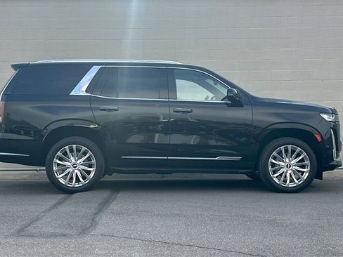 Used 2022 Cadillac Escalade Premium Luxury image 6