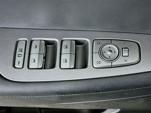 Used 2025 Hyundai Palisade SEL FWD image 15
