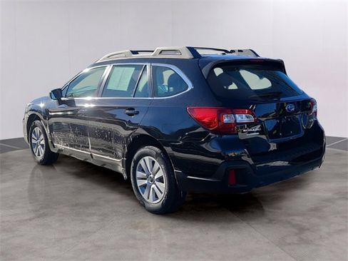 Used 2019 Subaru Outback 2.5i image 5
