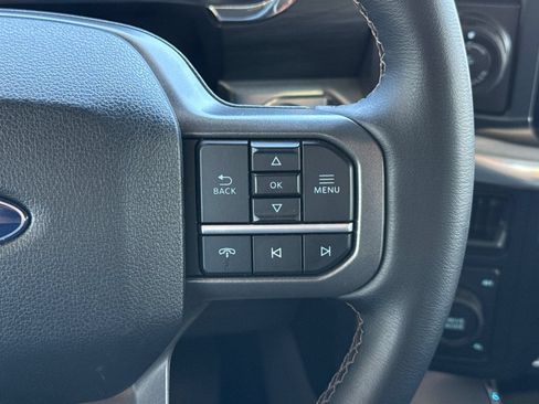 Used 2025 Ford F150 Lariat AWD/4WD image 36