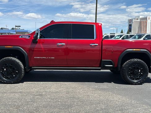 Used 2021 GMC Sierra 2500 Denali w/ Denali Ultimate Package AWD/4WD image 8