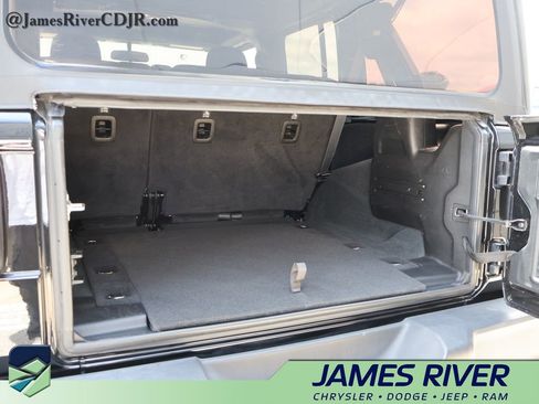 Used 2022 Jeep Wrangler Unlimited Sport AWD/4WD image 15