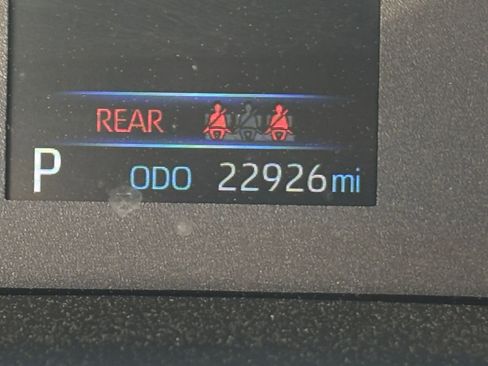 Used 2025 Toyota Corolla LE image 44