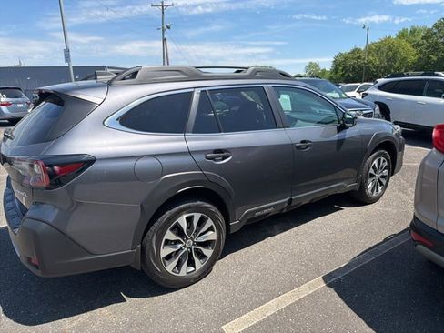 Used 2025 Subaru Outback Limited w/ Popular Package #2 image 4