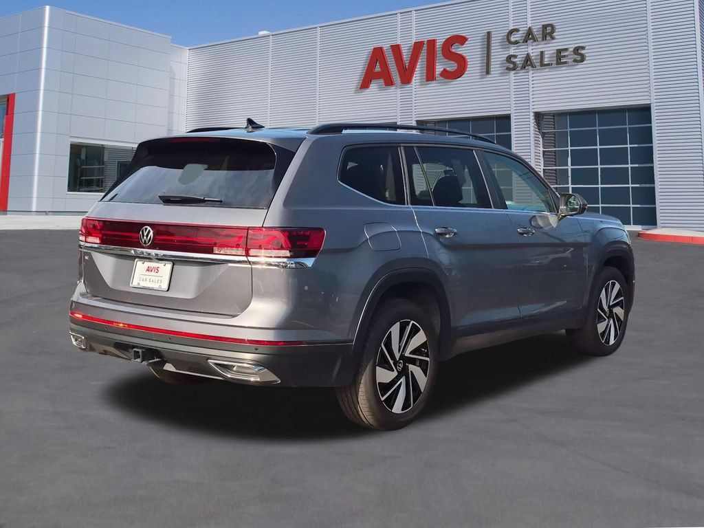 Used 2025 Volkswagen Atlas SE FWD image 6