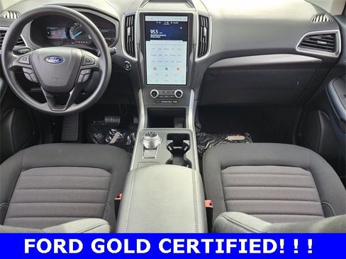 Used 2024 Ford Edge SE w/ Black Appearance Package image 12
