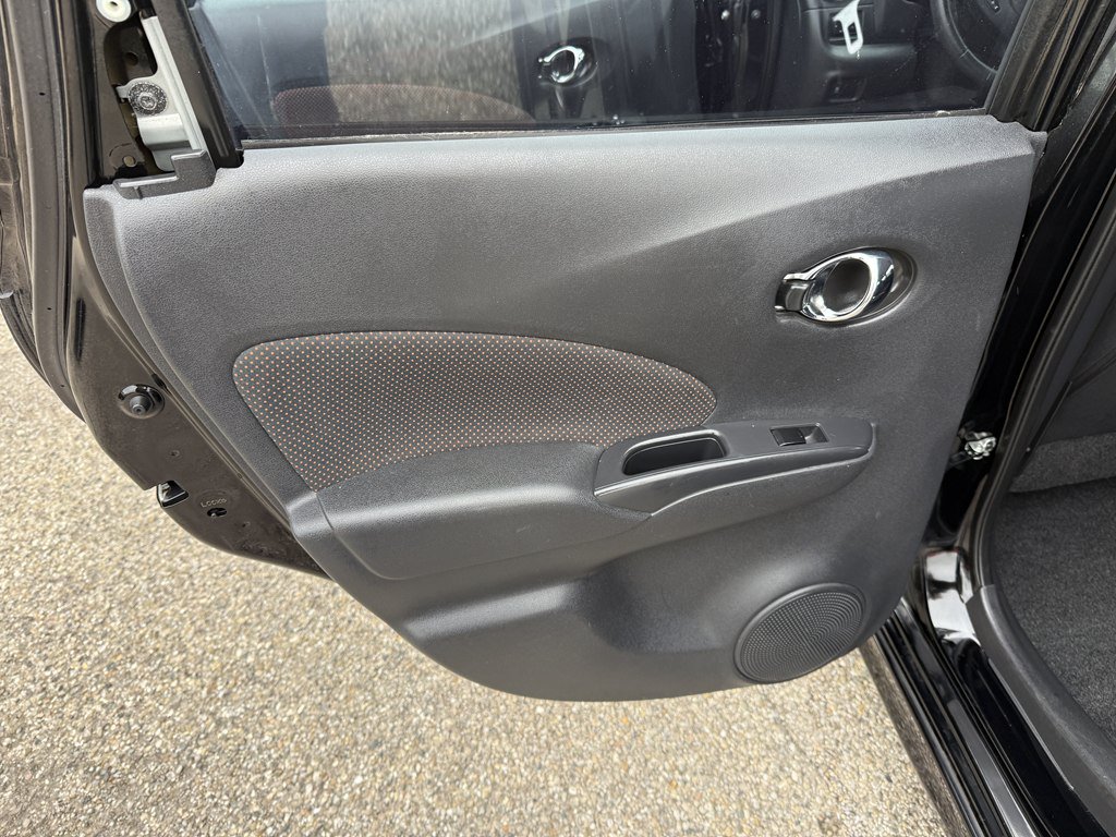 Used 2015 Nissan Versa Note SR w/ SR Tech Package FWD image 13