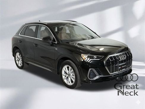 Used 2025 Audi Q3 2.0T Premium w/ Convenience Package image 11