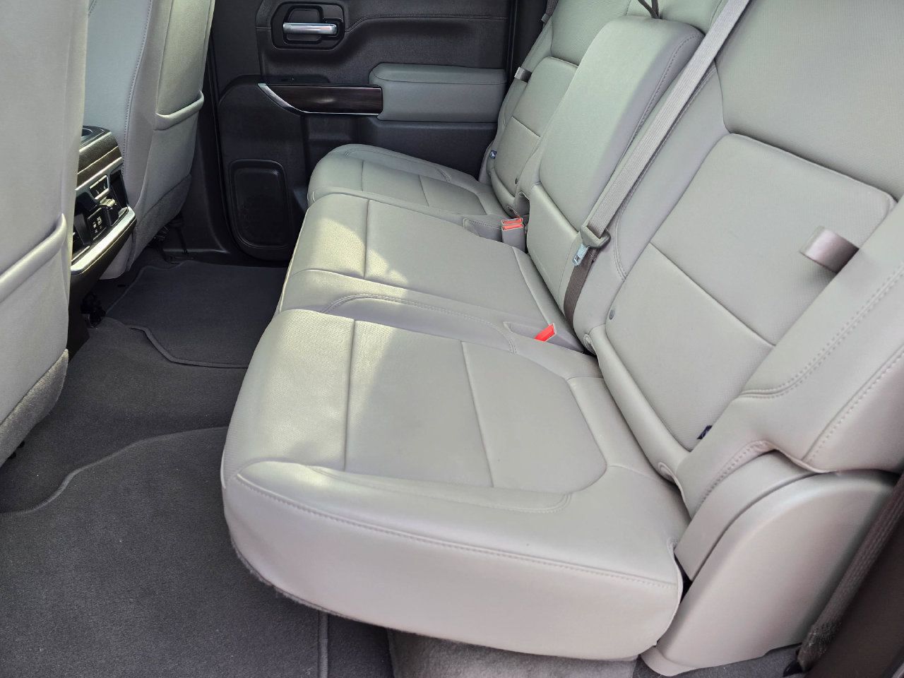 Used 2021 GMC Sierra 1500 SLT AWD/4WD image 19