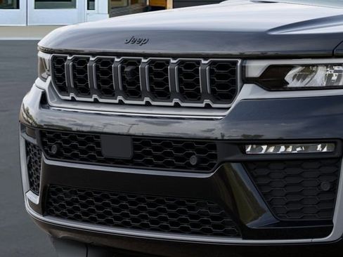 New 2026 Jeep Grand Cherokee L Limited image 11