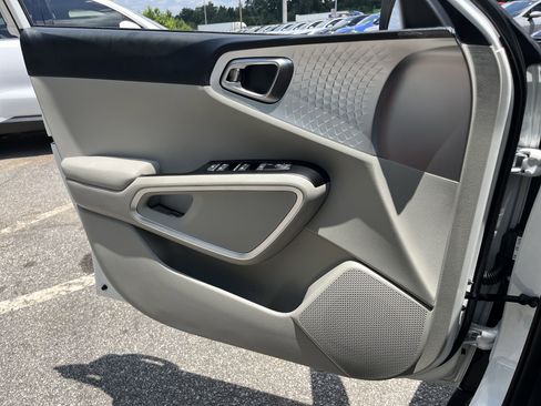 New 2025 Kia Soul LX w/ LX Technology Package image 14