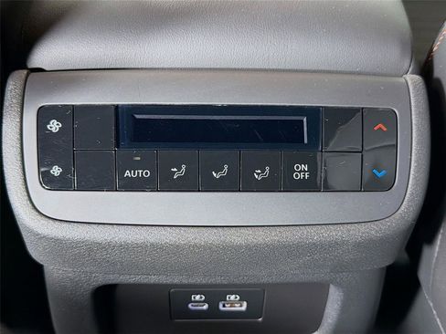 Used 2025 Nissan Pathfinder Rock Creek AWD/4WD image 24