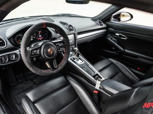 Used 2017 Porsche 718 Cayman image 2