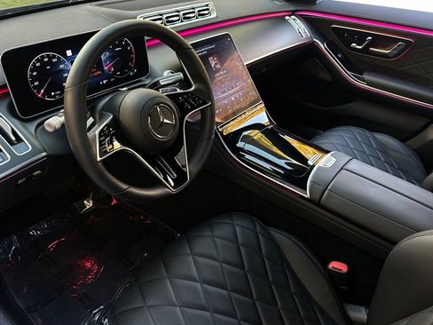 Certified 2025 Mercedes-Benz S 580 4MATIC Sedan image 9