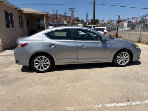 Used 2017 Acura ILX FWD image 6
