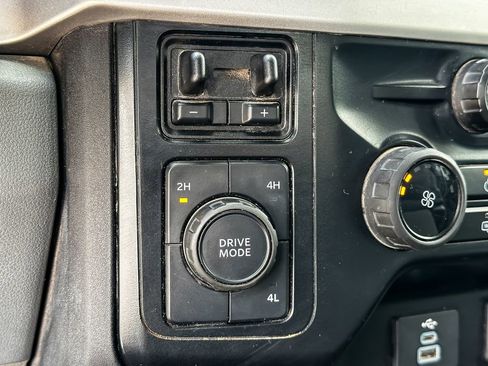 Used 2024 Ford F250 XLT image 22
