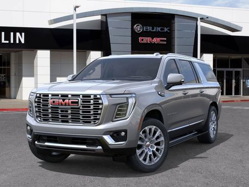New 2026 GMC Yukon XL Denali w/ Denali Reserve Package AWD/4WD image 7