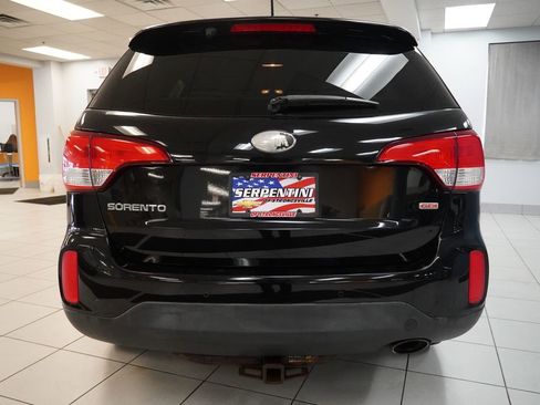 Used 2014 Kia Sorento LX w/ Touring Package (LX) image 18