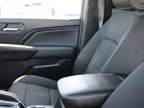 Used 2024 GMC Canyon Elevation image 28