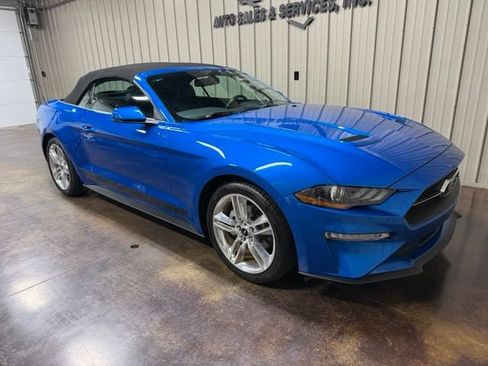 Used 2020 Ford Mustang Premium w/ Pony Package RWD image 7