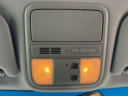 Used 2016 Honda Odyssey SE image 33