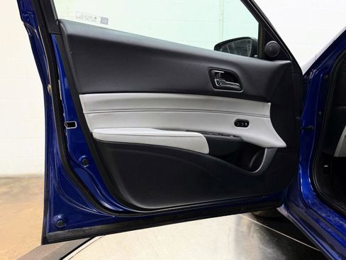 Used 2016 Acura ILX w/ Technology Plus Package image 12