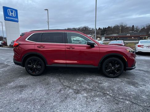Used 2023 Honda CR-V Sport Touring image 3