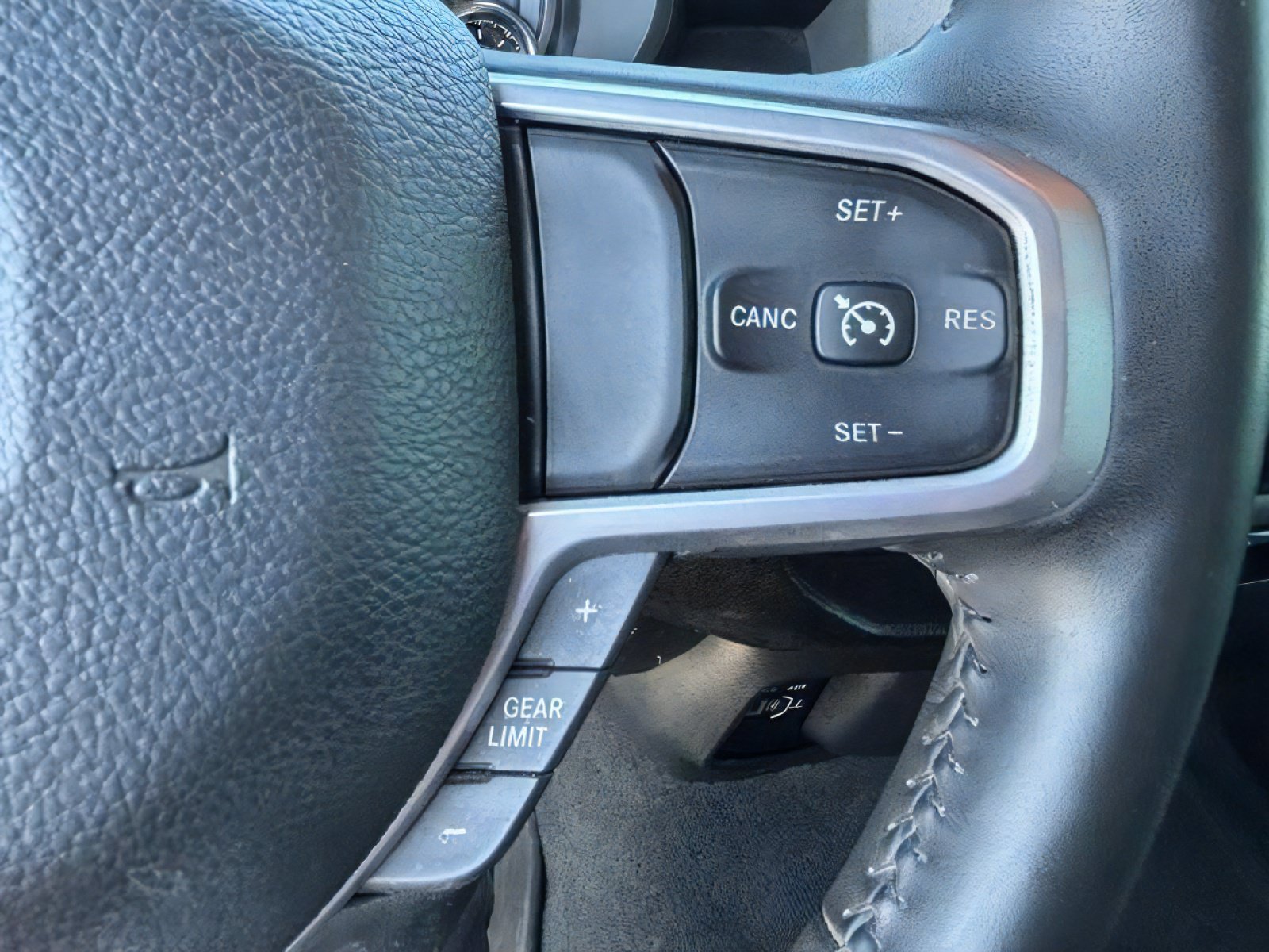 Used 2021 RAM 1500 Big Horn RWD image 23