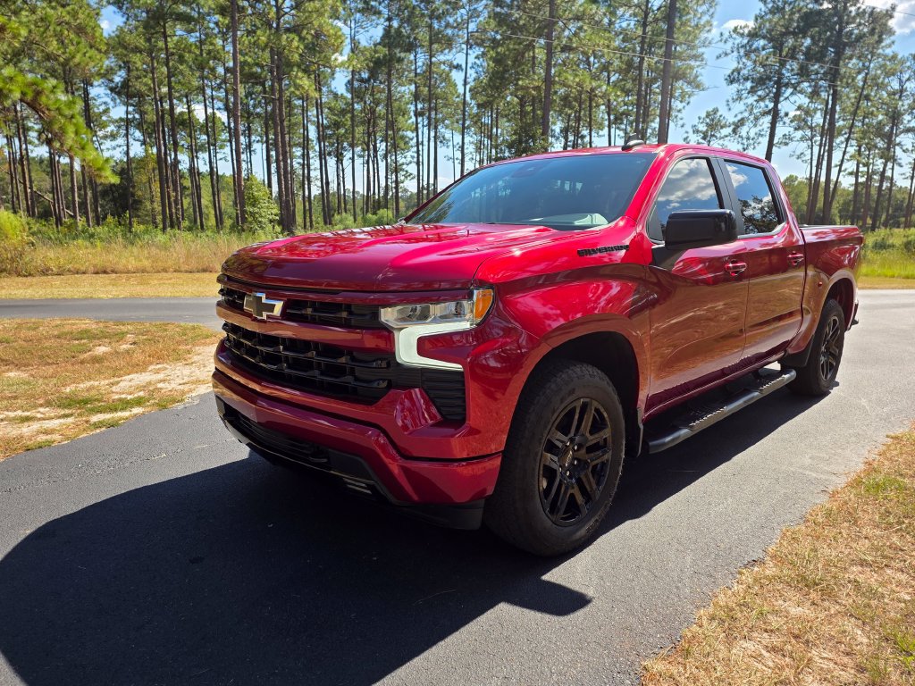 Used 2024 Chevrolet Silverado 1500 RST RWD image 1