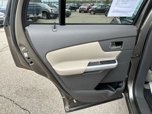 Used 2013 Ford Edge SEL FWD image 13
