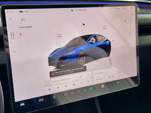 Used 2025 Tesla Model 3 Performance image 21