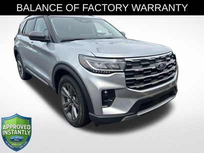Used 2025 Ford Explorer Active w/ Active Comfort Package