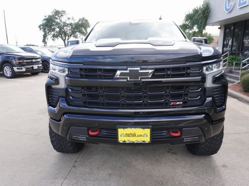 Used 2024 Chevrolet Silverado 1500 LT Trail Boss w/ LT Trail Boss Premium Package image 2