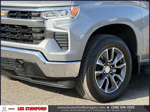 Used 2023 Chevrolet Silverado 1500 LT AWD/4WD image 9