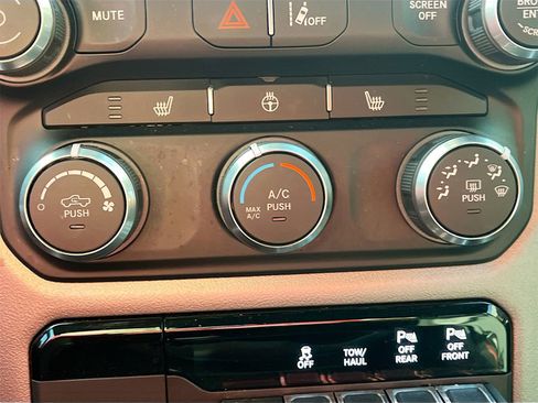 Used 2023 RAM 1500 Big Horn image 15