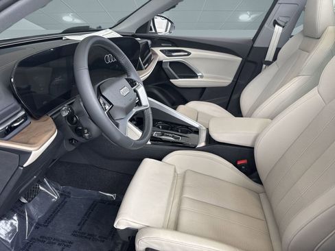 Certified 2025 Audi Q5 Prestige AWD/4WD image 5