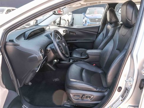 Certified 2019 Toyota Prius XLE w/ Advanced Technology Package FWD image 20