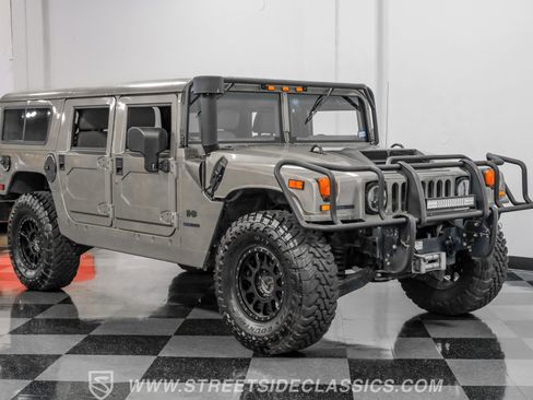 Used 2002 HUMMER H1 4-Door Wagon image 16