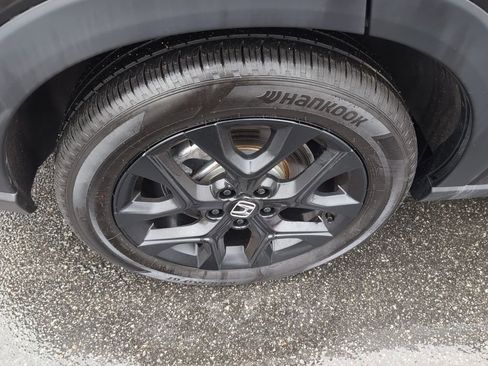 Certified 2025 Honda HR-V Sport image 10