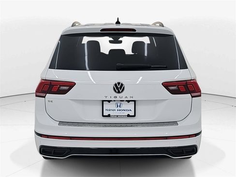 Used 2022 Volkswagen Tiguan SE R-Line image 7