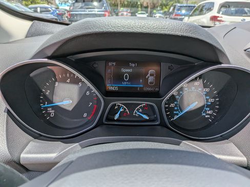 Used 2015 Ford Escape Titanium w/ Equipment Group 301A FWD image 28