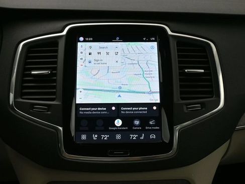 Used 2023 Volvo XC90 B6 Core w/ Protection Package Premier AWD/4WD image 14