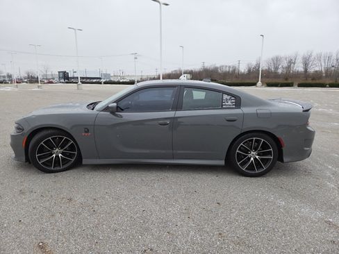 Used 2018 Dodge Charger R/T Scat Pack image 11