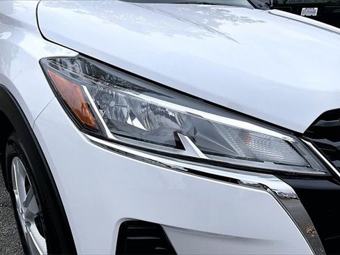 Certified 2024 Nissan Kicks S image 31