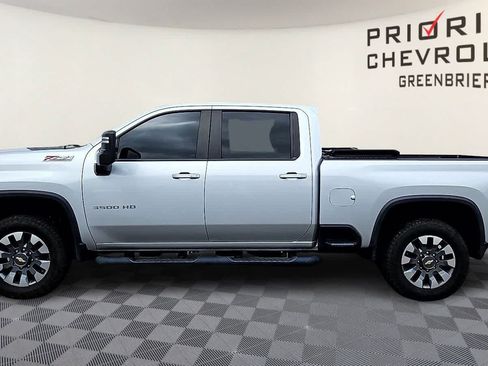 Used 2023 Chevrolet Silverado 3500 LT w/ All Star Edition AWD/4WD image 5