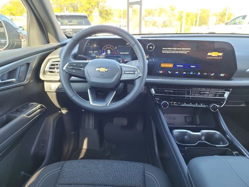 New 2026 Chevrolet Traverse LT w/ Driver Confidence Package image 11