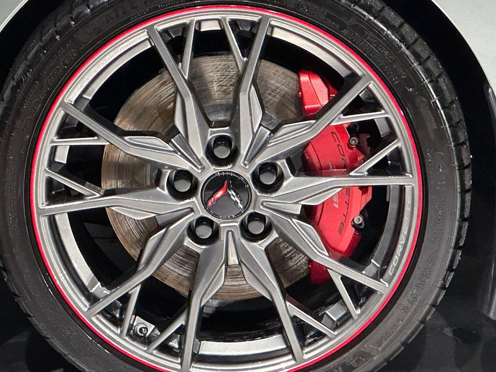 Used 2024 Chevrolet Corvette Stingray Premium Cpe w/ Z51 Performance Package RWD image 13