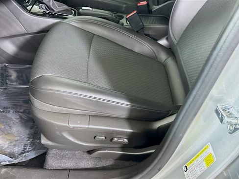 Used 2022 Buick Encore Preferred w/ Safety Package image 22